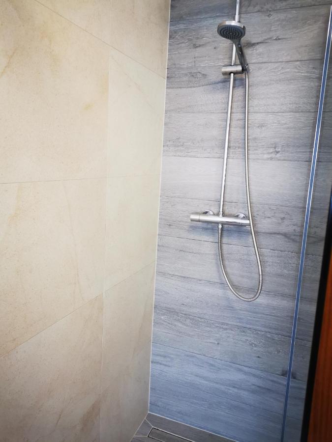 Spazioso E Completo Appartamento Con 3 Camere, Doppi Servizi, Fino A 8 Posti Letto เปดาเวนา ภายนอก รูปภาพ