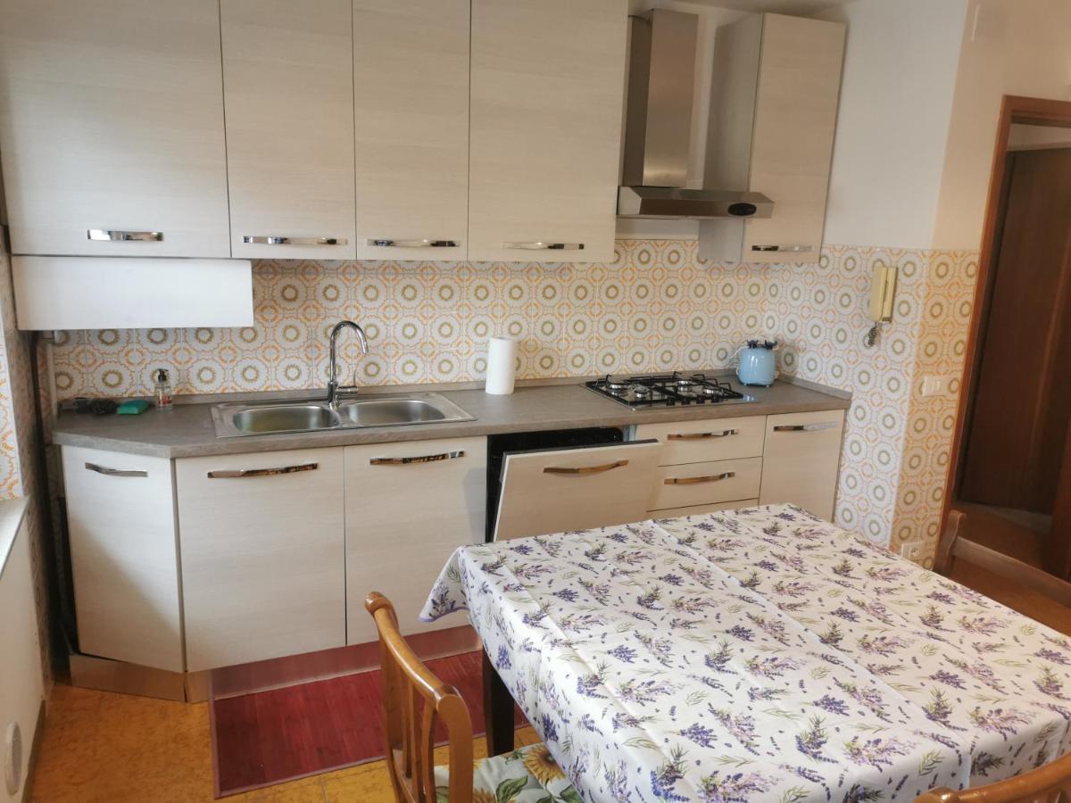 Spazioso E Completo Appartamento Con 3 Camere, Doppi Servizi, Fino A 8 Posti Letto เปดาเวนา ภายนอก รูปภาพ