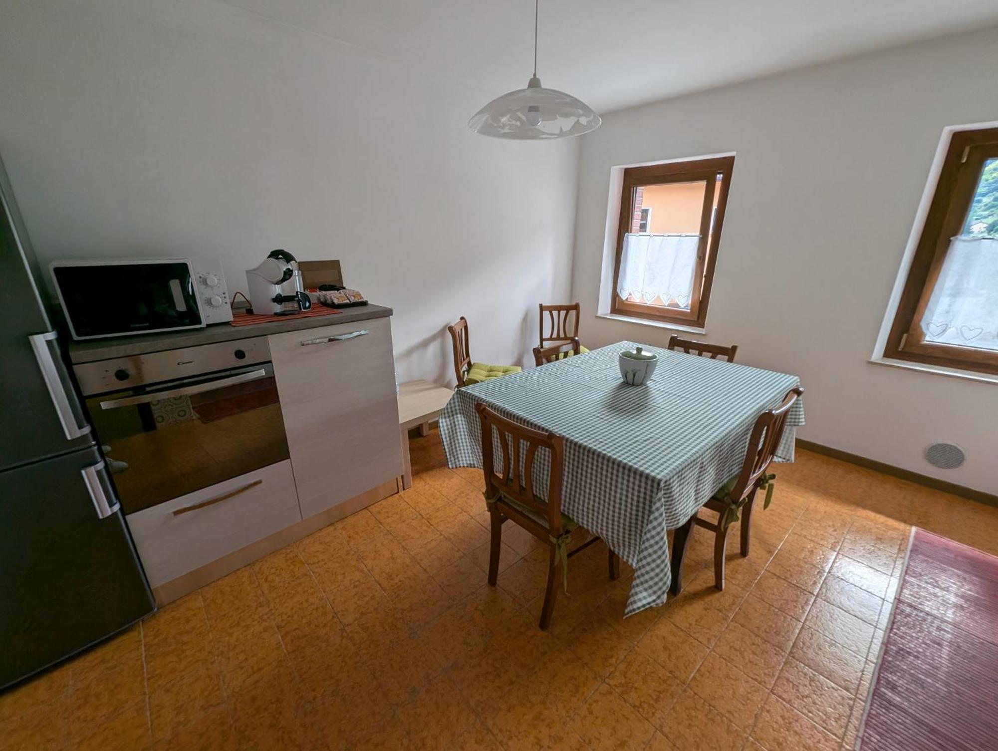 Spazioso E Completo Appartamento Con 3 Camere, Doppi Servizi, Fino A 8 Posti Letto เปดาเวนา ภายนอก รูปภาพ
